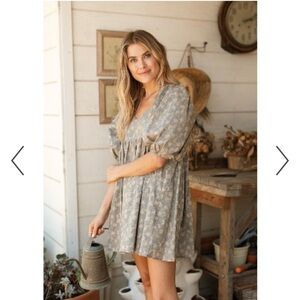 Carly Jean Los Angeles Blue Floral Mini Dress